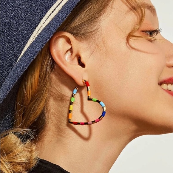 •Kelly• Heart Hoops - Picture 3 of 6